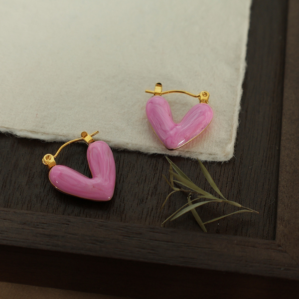 Pendientes Pequeños de Corazón Colorido